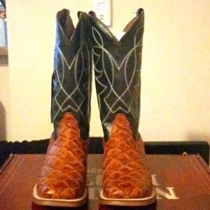 Nocona Boots ,CowboyBoots ,New,size 10 EE